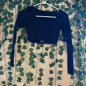 Oqq black ribbed, long sleeve crop top